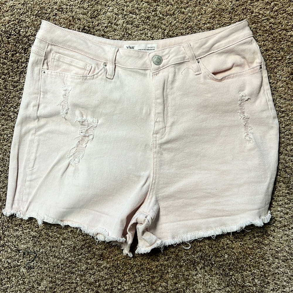 YMI Dream hi rise dream fit shorts size 15 with the distressed look.